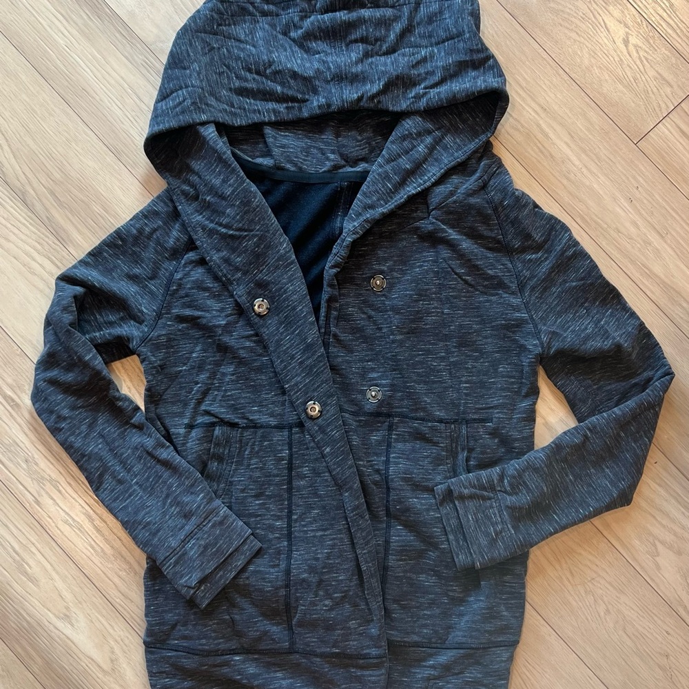 lululemon athletica Charcoal Gray oversized hoodie with pockets and thumb holes